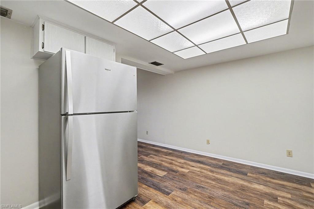 FAIRWAYS CONDO - Residential