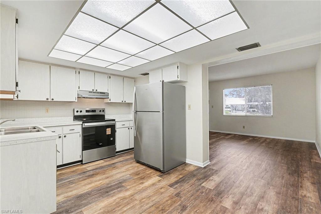 FAIRWAYS CONDO - Residential