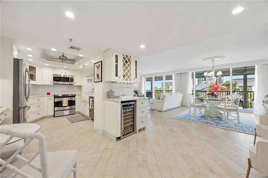 VISTAS AT PARK SHORE - Residential