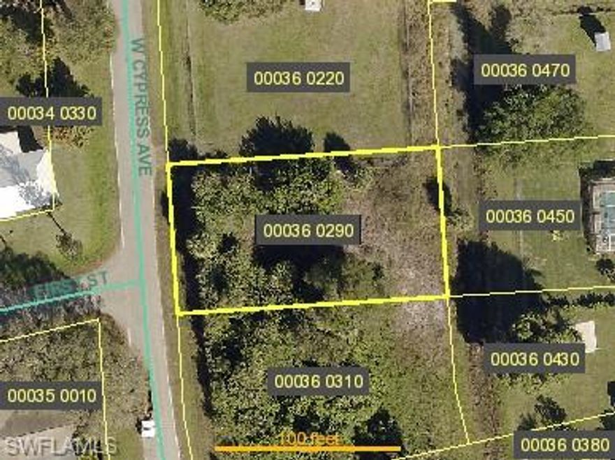 Build your dream home here in this boating community! Close to the community boat ramp with direct access to the Caloosahatchee River!!! Quick access to downtown Fort Myers, shopping, restaurants, Lee Civic Center and much more. Also, close to I-75!