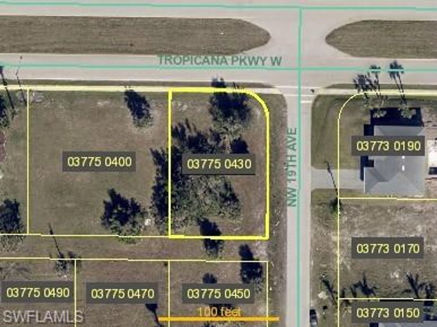 LIVE THE SW FLORIDA LIFESTYLE !!!! SOUTHERN EXPOSURE LOT !!!! BUILD YOUR DREAM HOME HERE IN THE BOOMING NW CAPE AN AREA OF NEW AND NEWER HOMES !!!!  JUST MINUTES TO RESTAURANTS, ENTERTAINMENT, MEDICAL FACILITIES, SHOPPING, AND MORE. JUST A SHORT DRIVE TO THE WORLD FAMOUS BEACHES OF FT. MYERS BEACH, SANIBEL, CAPTIVA, AND MORE !!!! CHECK THIS FINE PROPERTY OUT TODAY !!!!