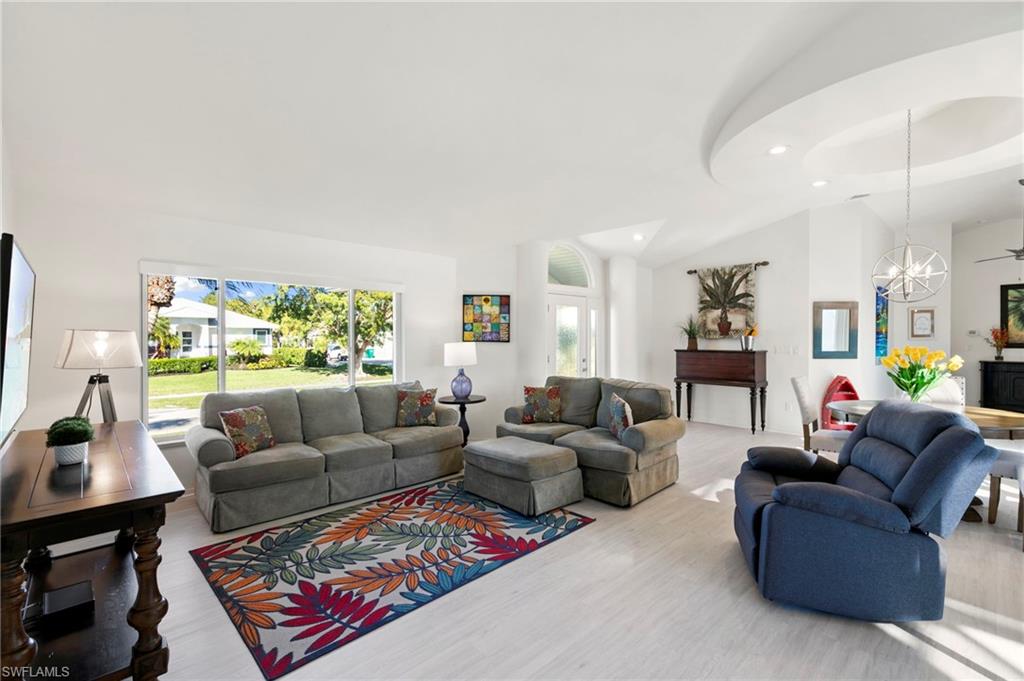 MARCO ISLAND - Residential