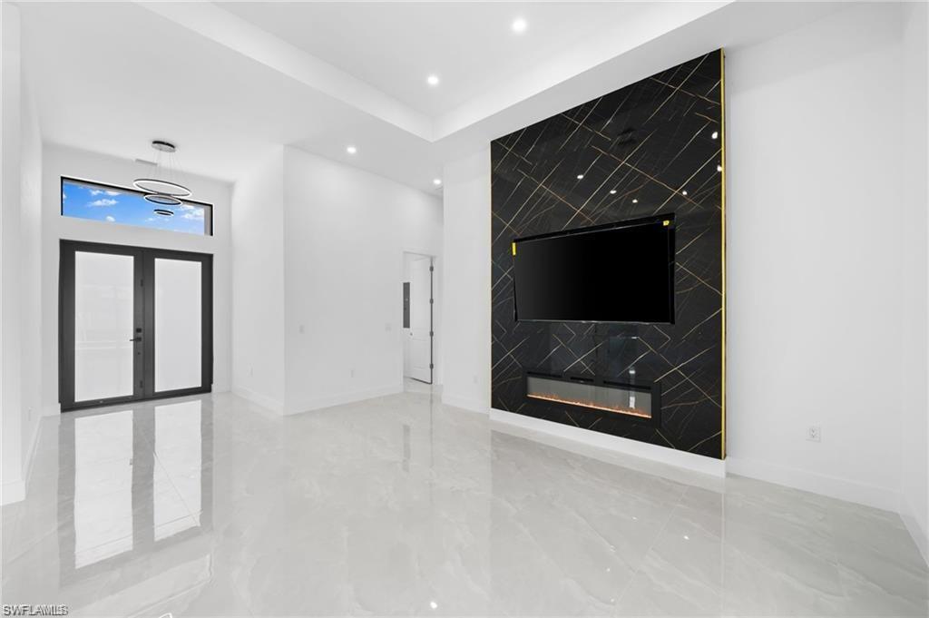 CAPE CORAL - Residential Lease