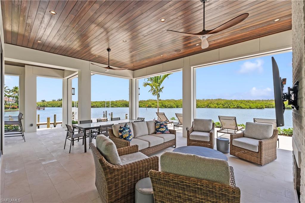 ROYAL HARBOR - Residential