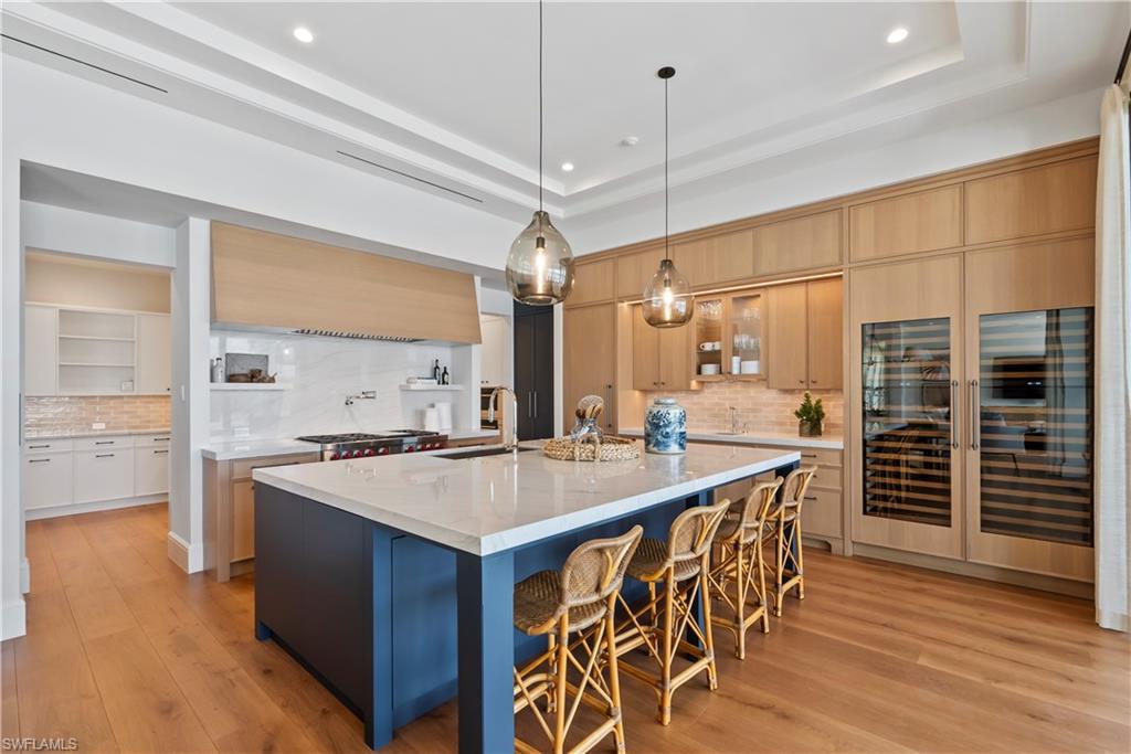 ROYAL HARBOR - Residential