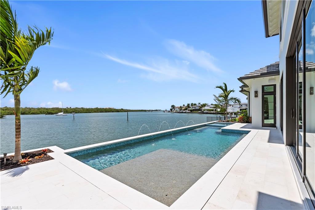 ROYAL HARBOR - Residential