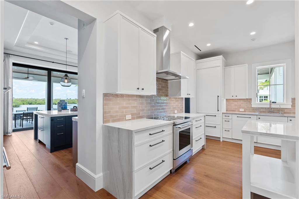 ROYAL HARBOR - Residential