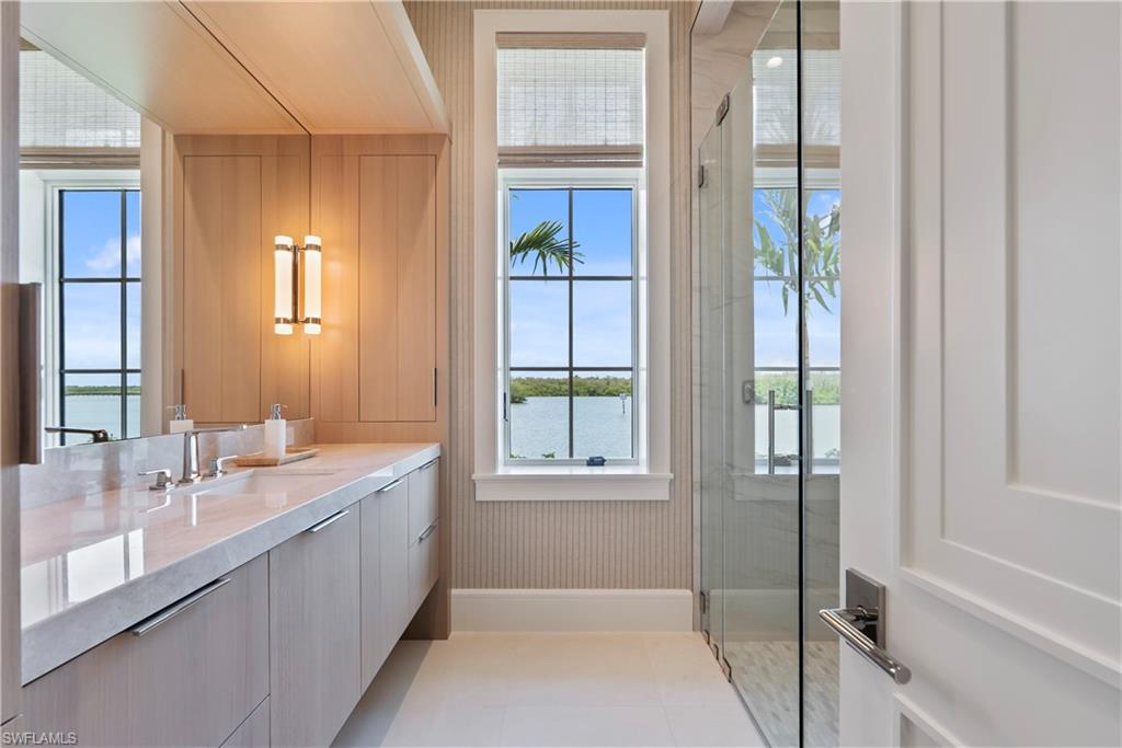 ROYAL HARBOR - Residential