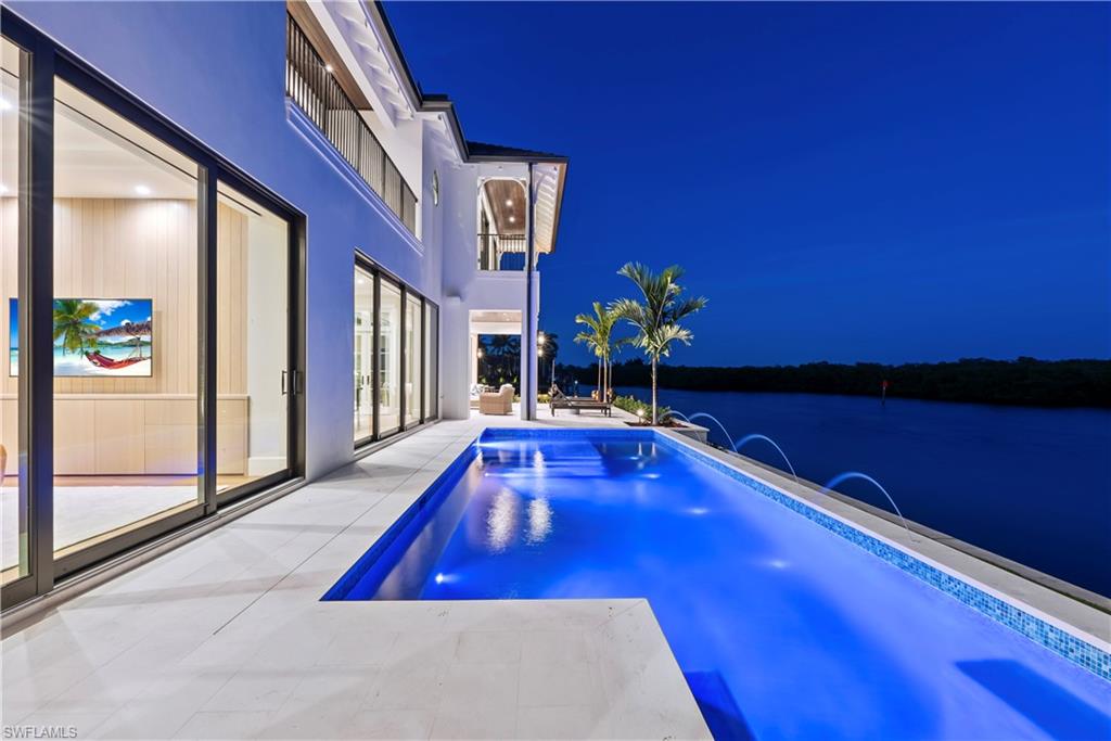 ROYAL HARBOR - Residential