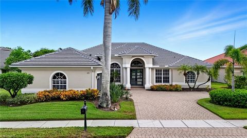 1676 Manchester CT NAPLES FL 34109