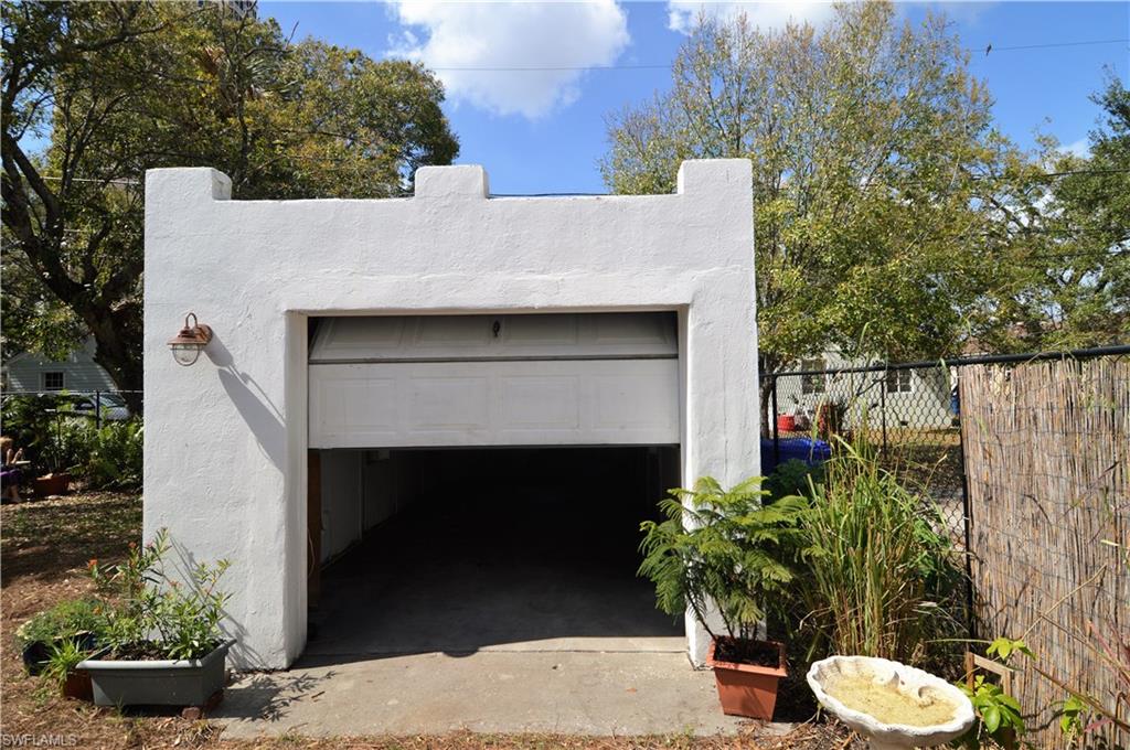 BAYSIDE PARK - Residential