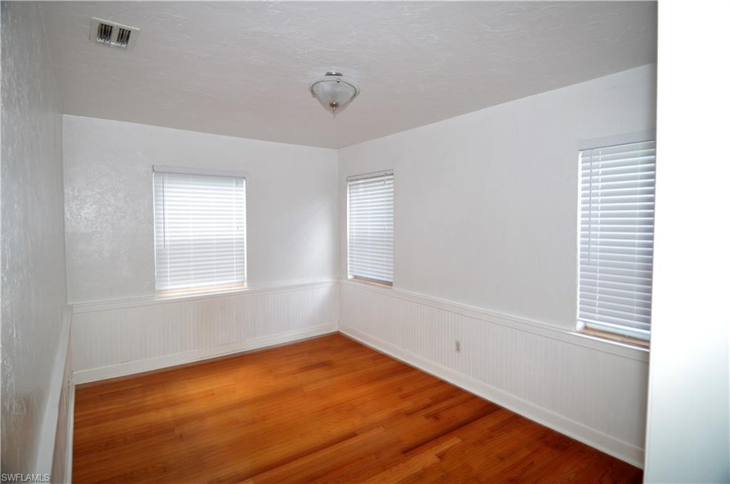 BAYSIDE PARK - Residential