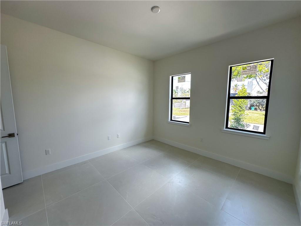 SUNSET HOMES - Residential