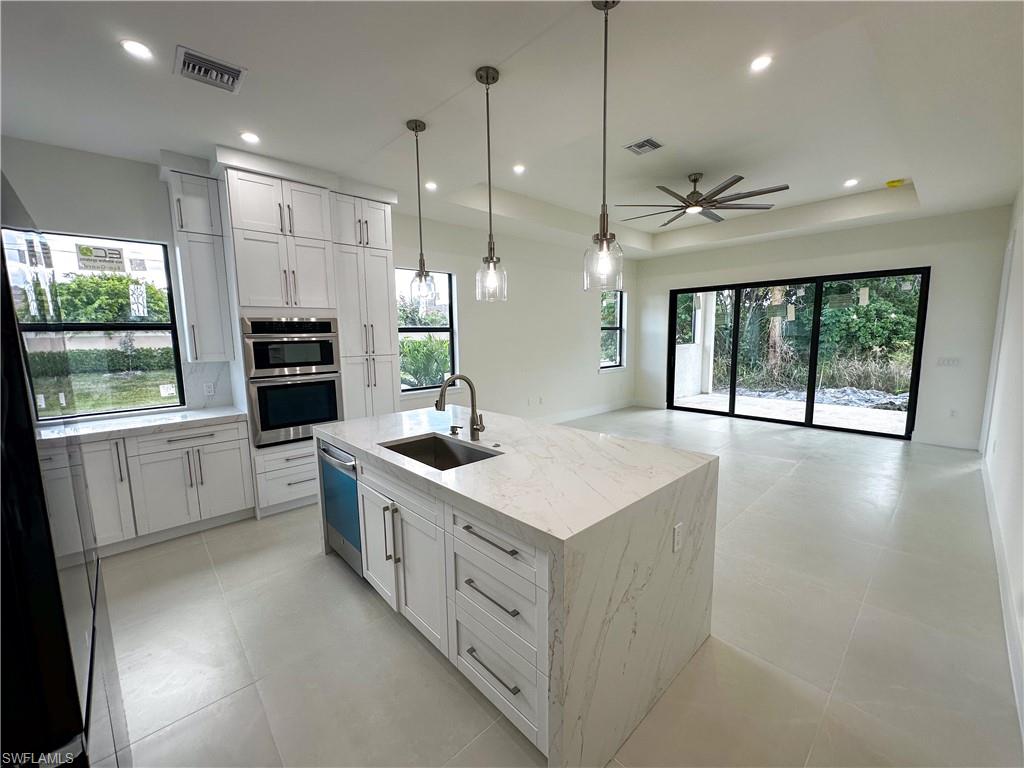 SUNSET HOMES - Residential