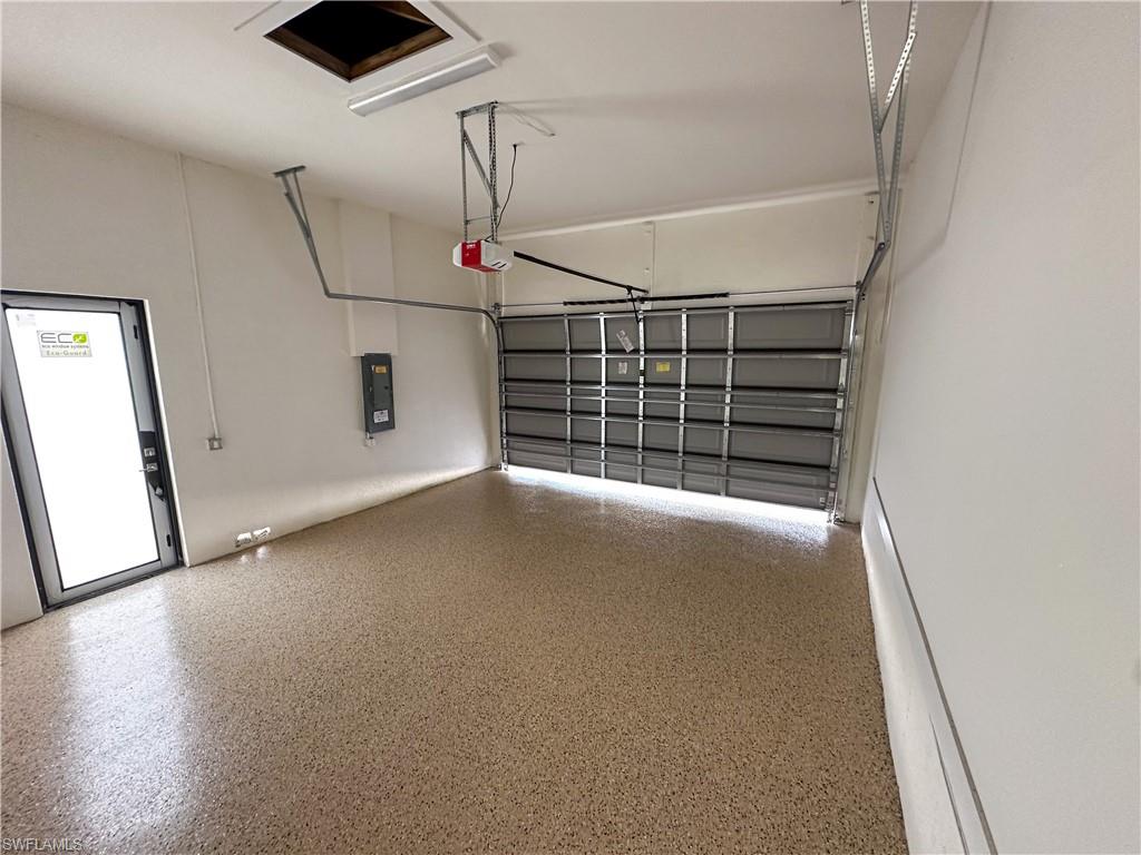 SUNSET HOMES - Residential