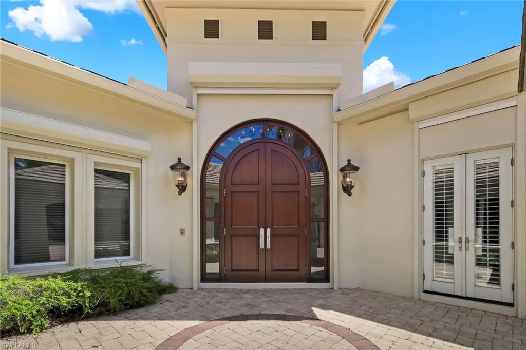 1284 Pocantico LN