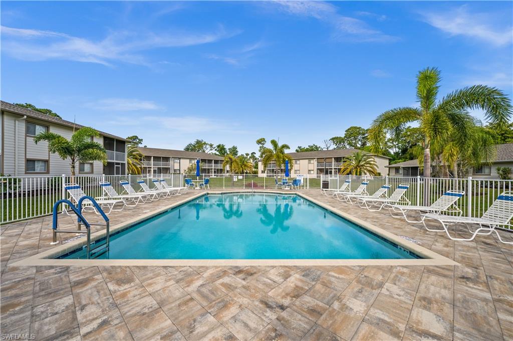 NAPLES TRACE - Residential