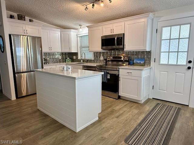 WINDJAMMER VILLAGE OF NAPLES - Residential