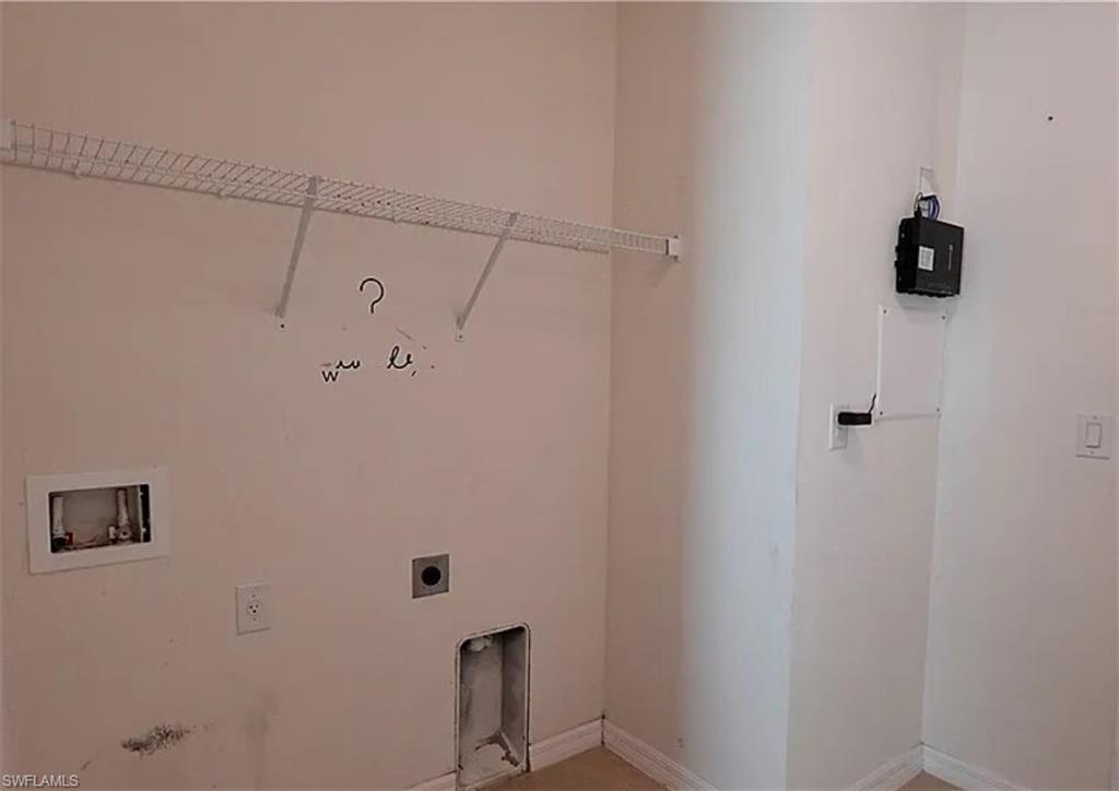 TOWN LAKES - Residential