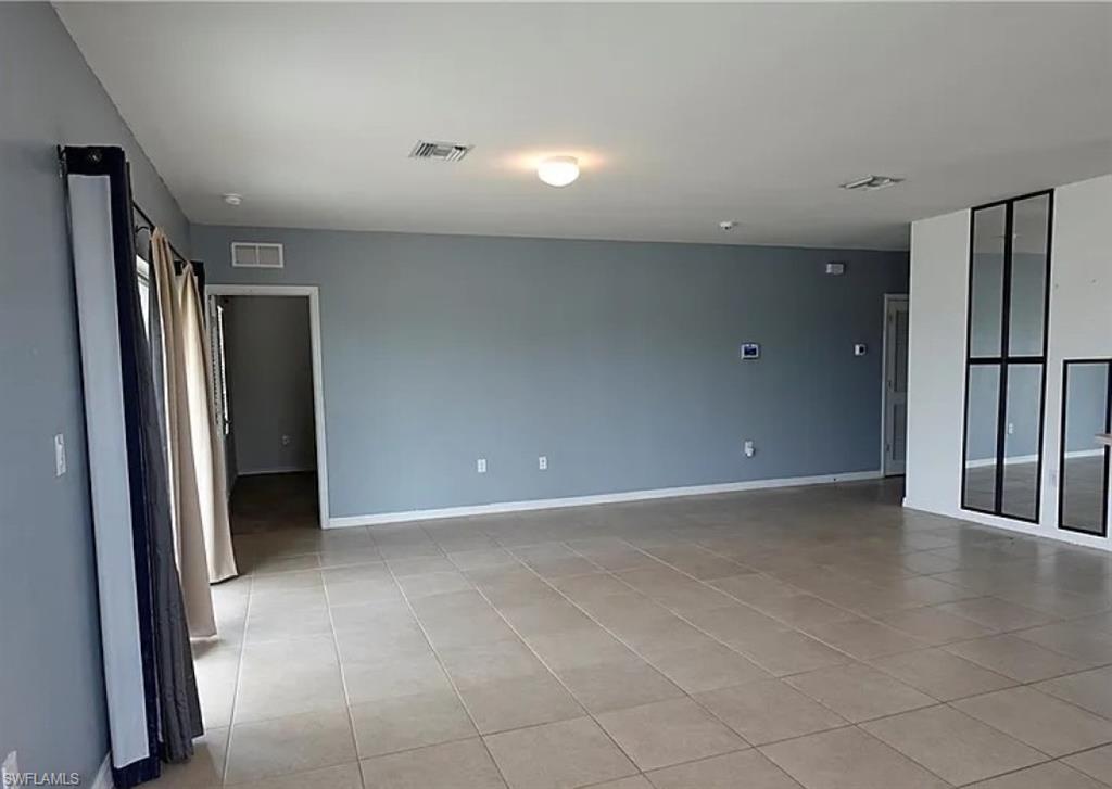 TOWN LAKES - Residential