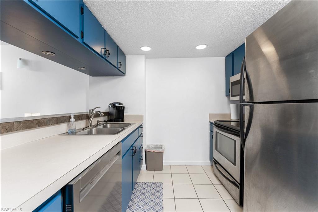 KEEL CLUB CONDO - Residential