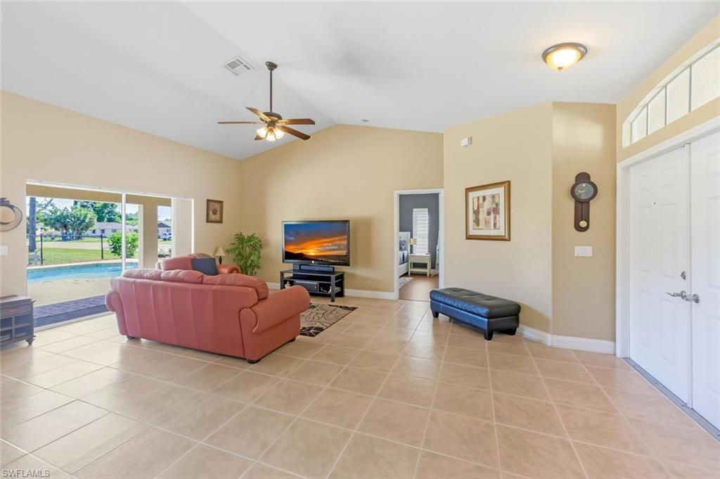 SAN CARLOS PARK - Residential