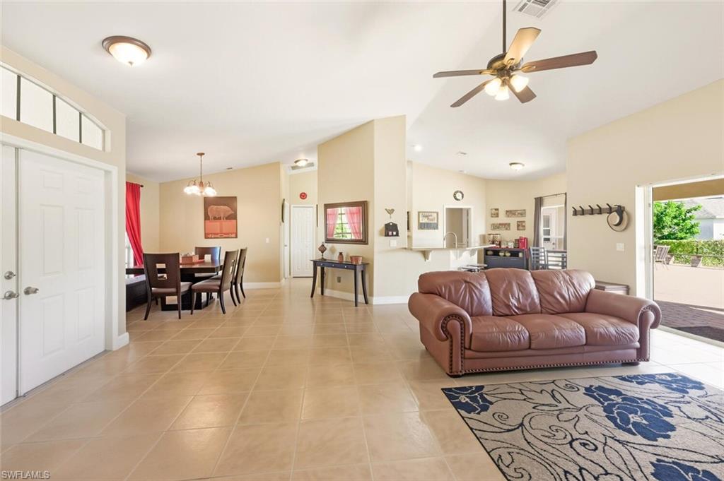 SAN CARLOS PARK - Residential