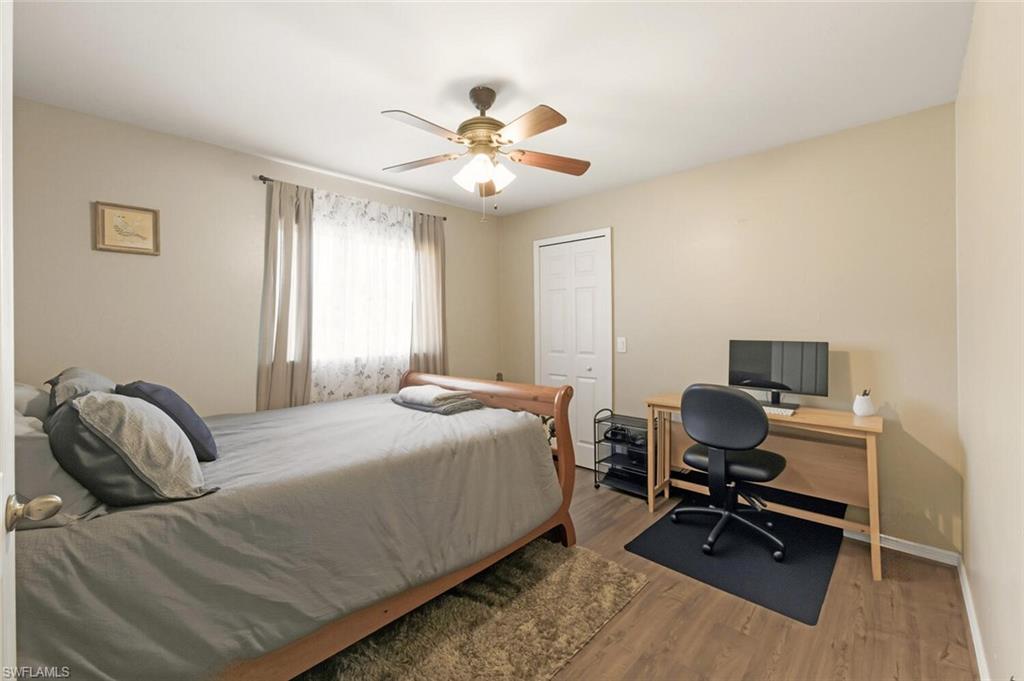 SAN CARLOS PARK - Residential