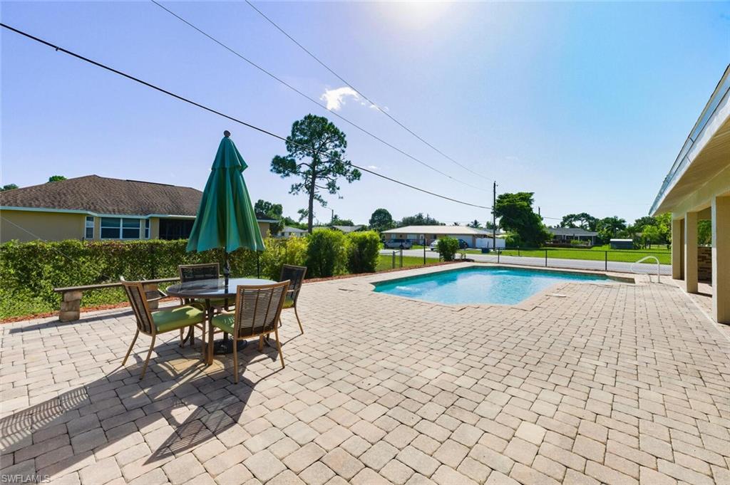 SAN CARLOS PARK - Residential