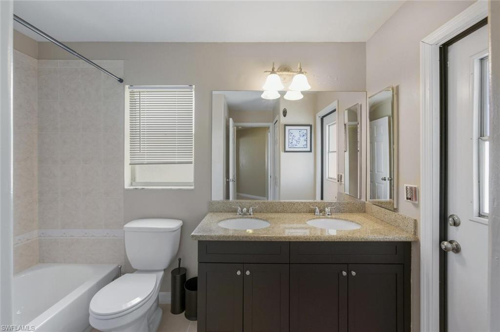 SAN CARLOS PARK - Residential