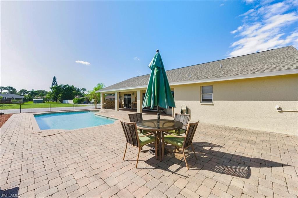 SAN CARLOS PARK - Residential