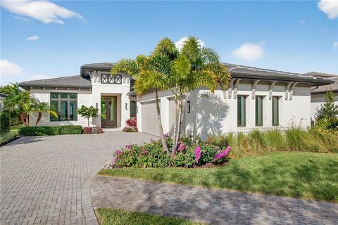 2055 Cambridge Park DR NAPLES FL 34109