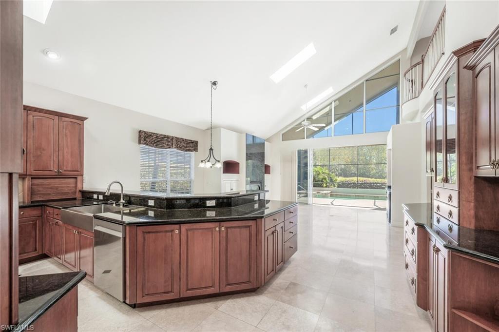 5072 Kensington High ST