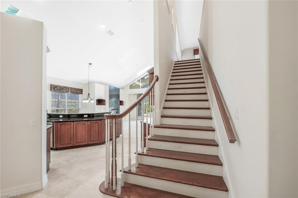 5072 Kensington High ST