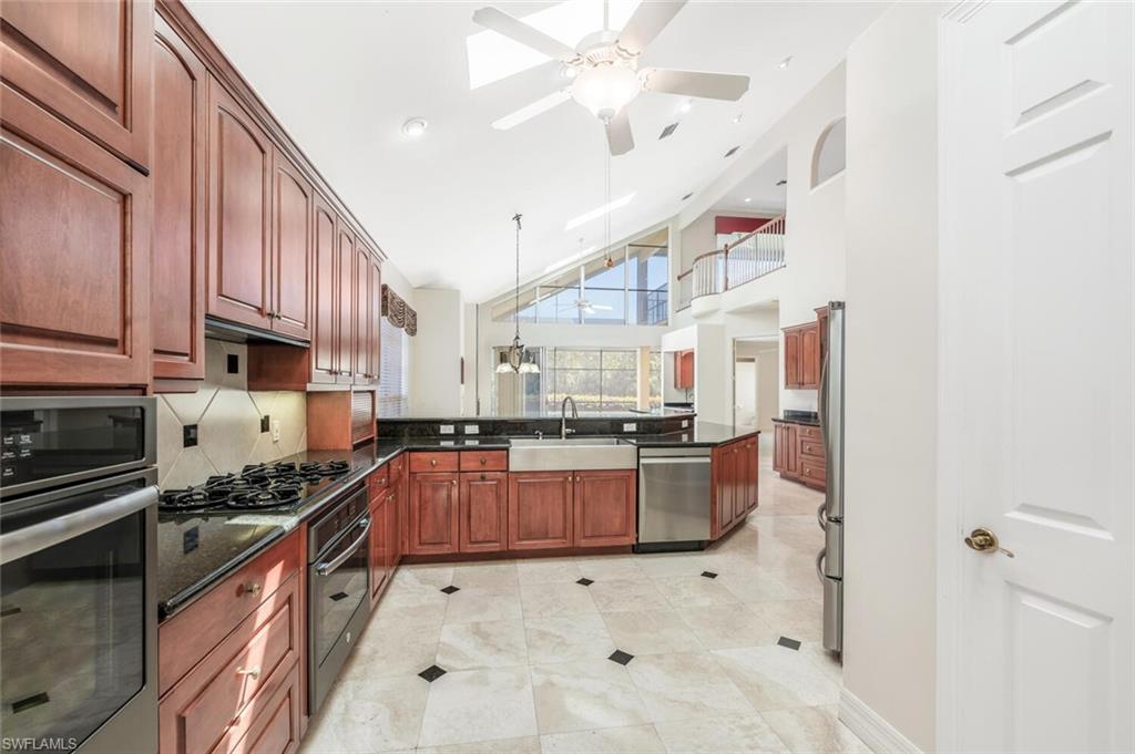 5072 Kensington High ST