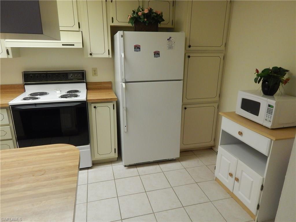 SPRINGS OF SAN CARLOS - Residential