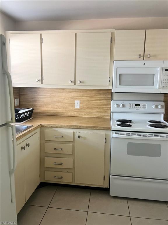 TURTLE LAKE GOLF COLONY - Residential Lease