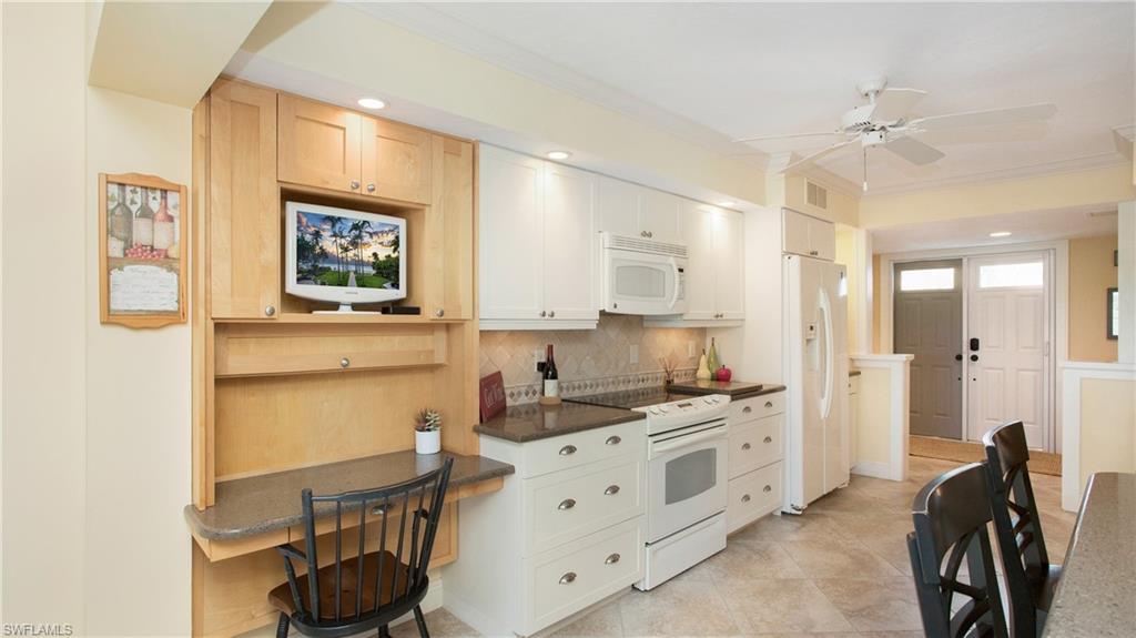 PALM ROYAL APTS - Residential