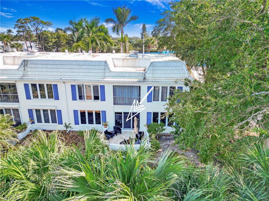 PALM ROYAL APTS - Residential