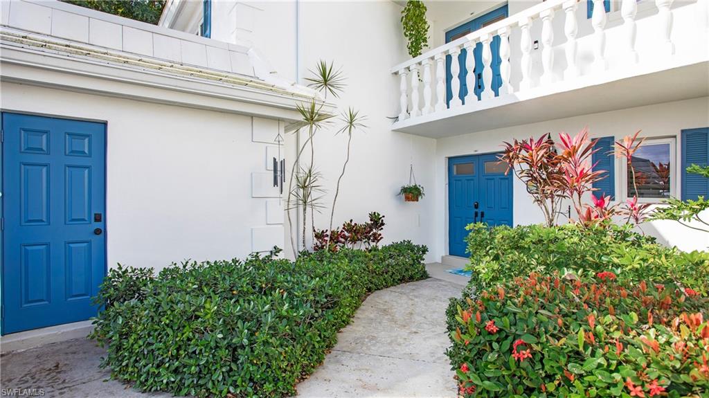 PALM ROYAL APTS - Residential