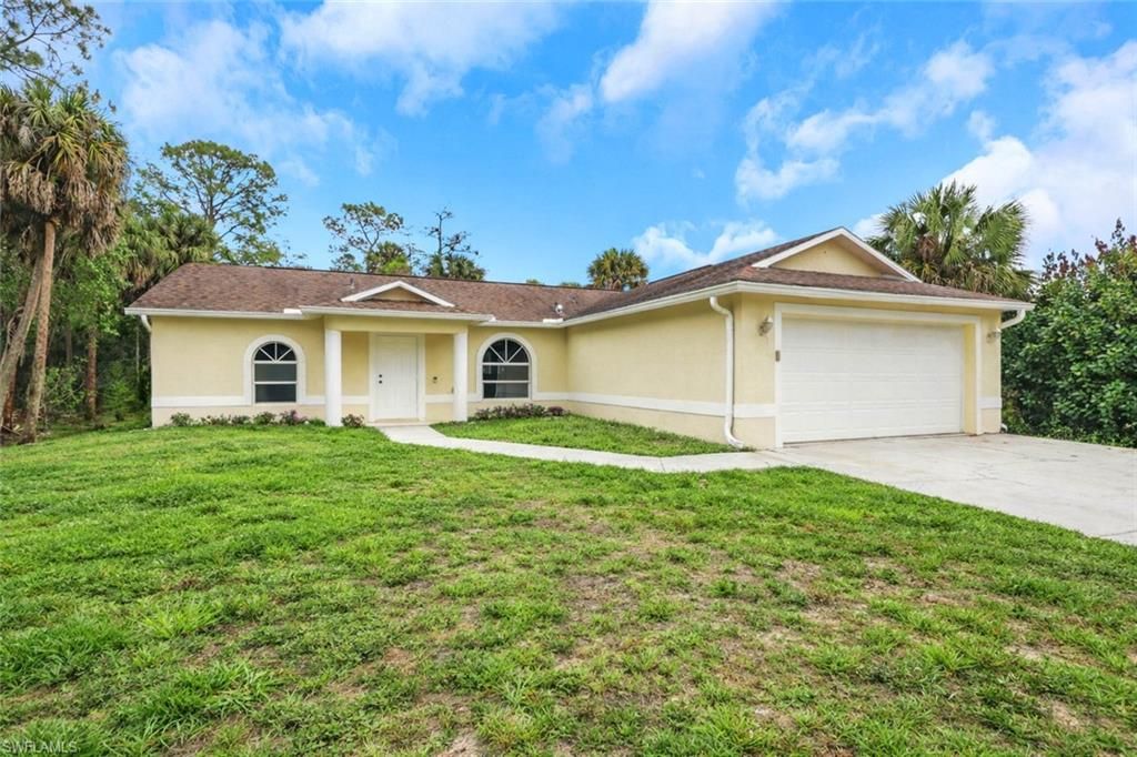 Photo of 190 15th ST SW, NAPLES, FL 34117 (MLS # 226012295)