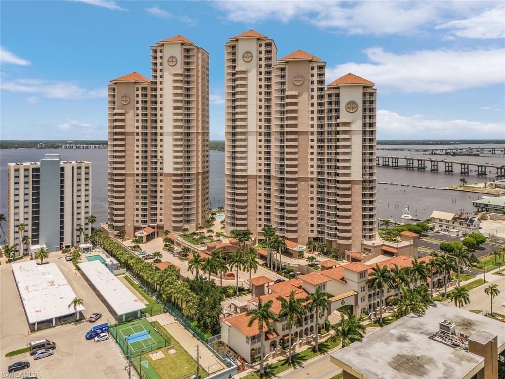 HIGH POINT PLACE - Residential