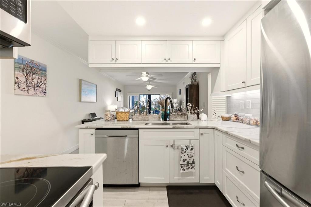 MARINER APTS MARCO ISLAND - Residential