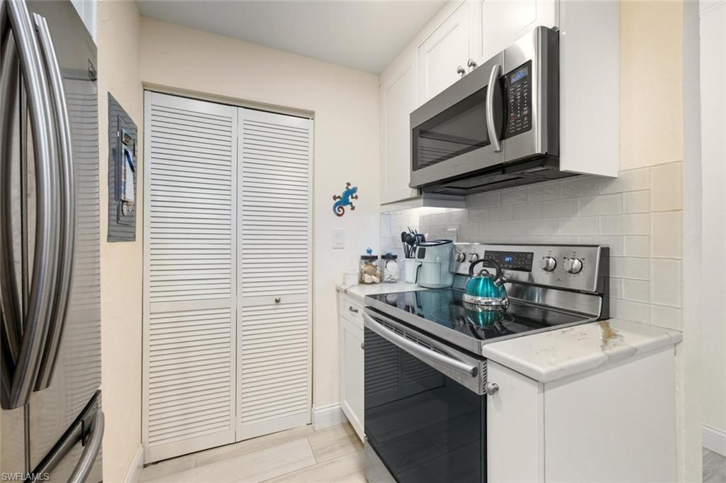 MARINER APTS MARCO ISLAND - Residential
