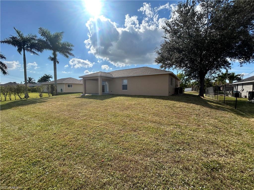 CAPE CORAL - Residential