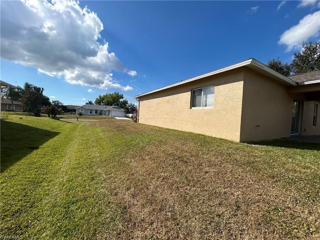 Photo of 813 SW 10th PL, CAPE CORAL, FL 33991 (MLS # 225081333)