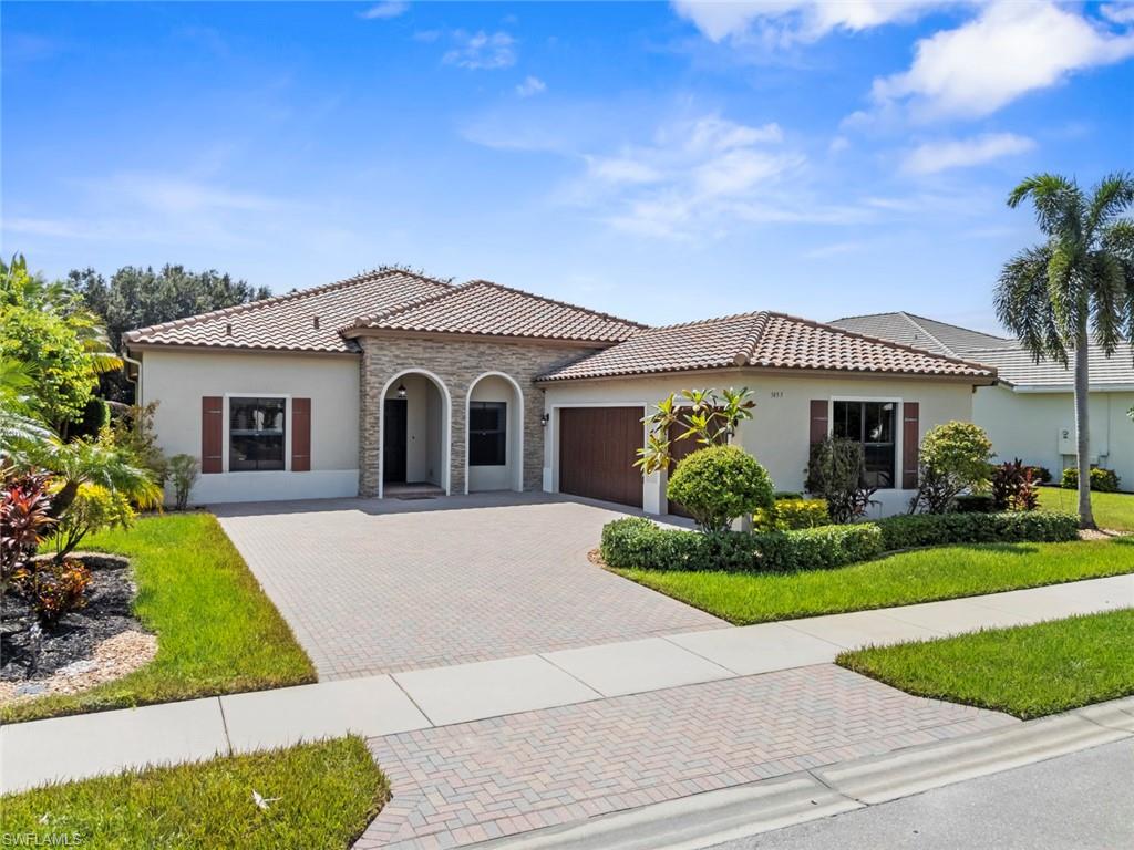 5453 Ferrari AVE