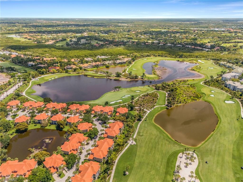 THE HAMPTONS - Residential