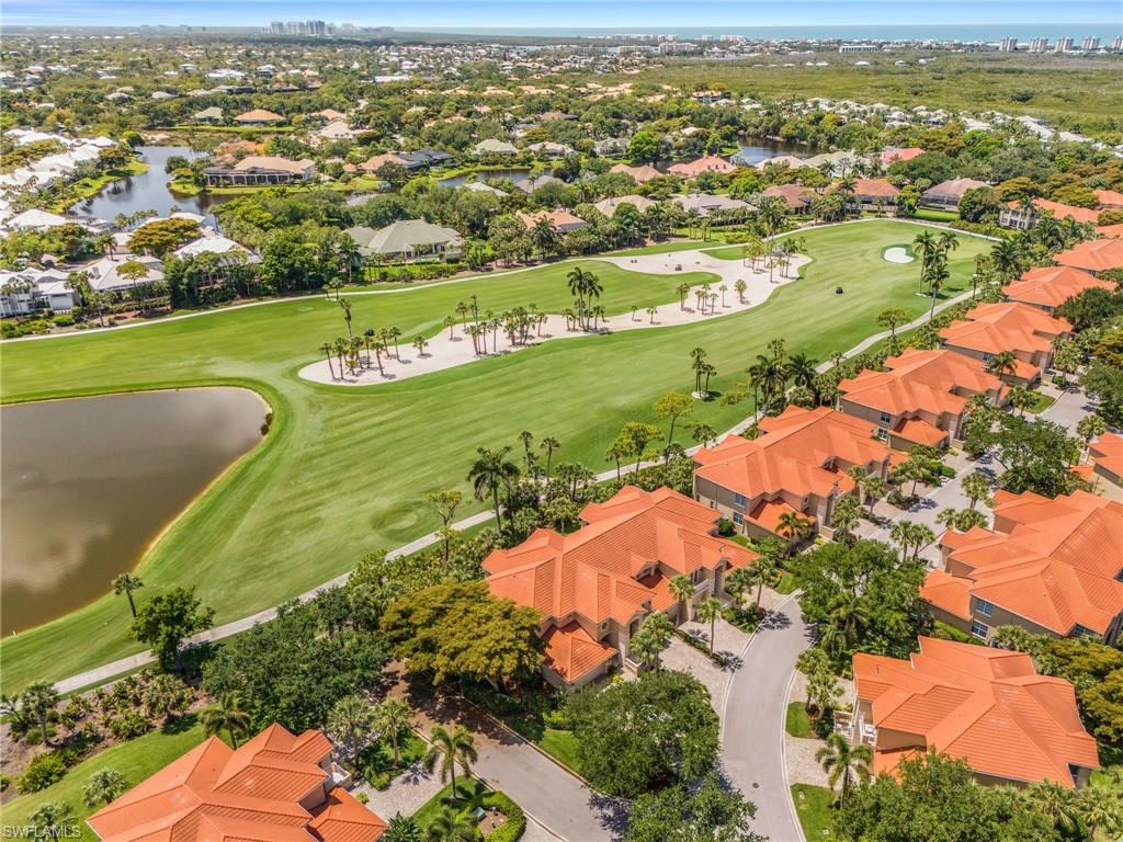 THE HAMPTONS - Residential