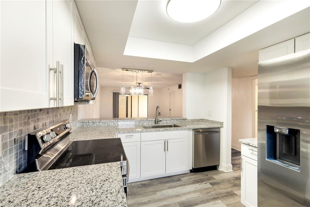 KELLY GREENS - Residential